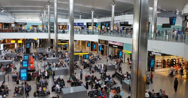 Da Heathrow Si Raggiunge Con La Metropolitana